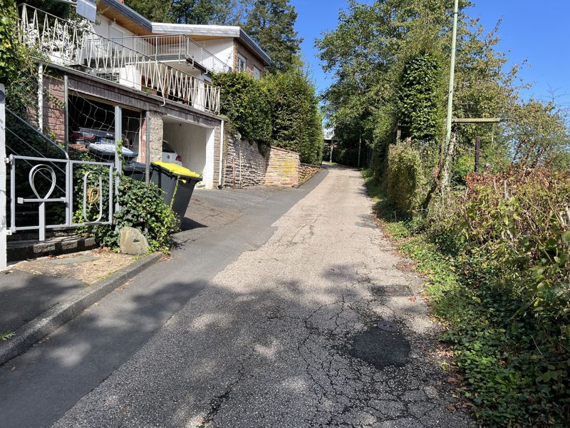 Straße hoch